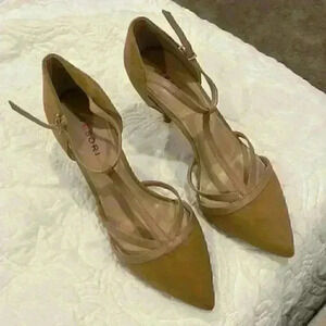 Tesori Women Suede Heels